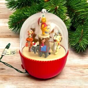 Winnie the Pooh Hallmark Keepsake Ornament 1994 Parade Magic Motion Music TESTED